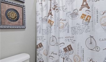 8367 Windsong Ln, Bentonville, AR 72713