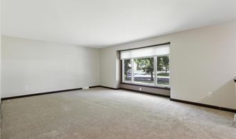 53 Christine Dr, Amherst, NY 14228