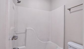 15600 Glen Dr, Biloxi, MS 39532