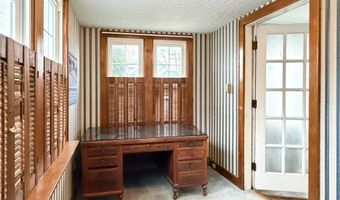 2812 Ogden Pl, Utica, NY 13501