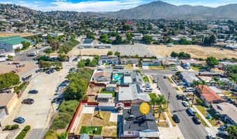 9030 Redfield St, Spring Valley, CA 91977