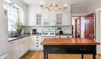 18 Hudson St, Bangor, ME 04401