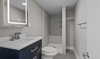 5 Katherine Dr, Johnston, RI 02919