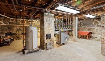 444 W Auburn Rd, Auburn, ME 04210