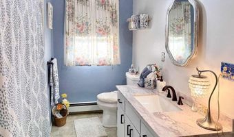 5484 Meadow Ln, Aurora, MN 55705