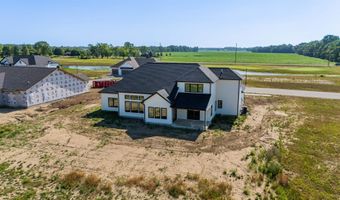 2217 Golfview Dr, Auburn, IN 46706