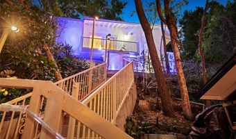 3601 Dellvale Pl, Encino, CA 91436