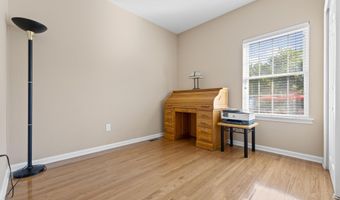 5 Overlook Ct, Bayville, NJ 08721