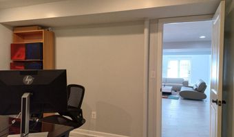 25501 EMERSON OAKS Dr, Aldie, VA 20105