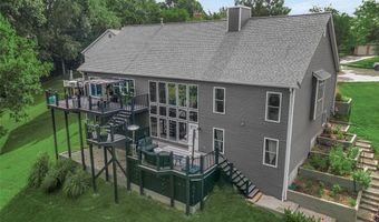 215 Cobblefield Ct, Ballwin, MO 63011