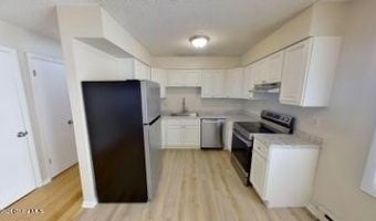 35 Parkwood St Apt 2, Albany, NY 12208