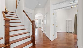 22839 VICKERY PARK Dr, Ashburn, VA 20148