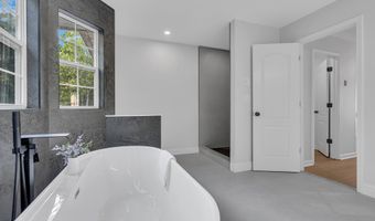 11 Orchid Ln, Barnegat, NJ 08005