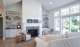 01 Whitehead Rd, Coventry, RI 02816