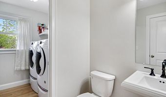 585 Chestnut St, Ashland, MA 01721