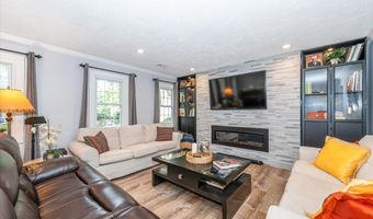 4926 KING DAVID Blvd, Annandale, VA 22003