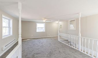 402 Center Ave, Alexander, IA 50420