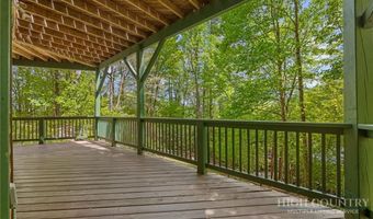 830 W Tweetsie Ln, Banner Elk, NC 28604