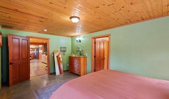 21807 E Doyle Rd, Cataldo, ID 83810