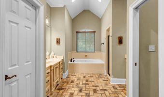 769 Mclane Ln, Biloxi, MS 39532