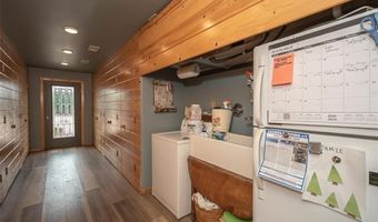 364 E 1600 Rd, Baldwin City, KS 66006