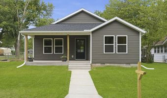 915 S Hudson Ave, Aurora, MO 65605