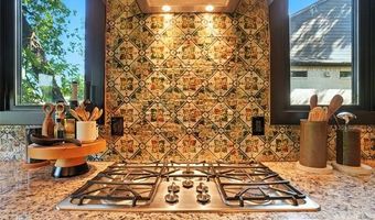 3012 S Boston Ct, Tulsa, OK 74114