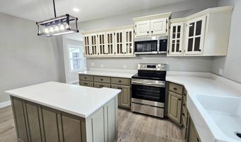 2023 East Ave, Baxter Springs, KS 66713