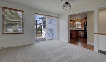 336 E PERSHING St, Appleton, WI 54911