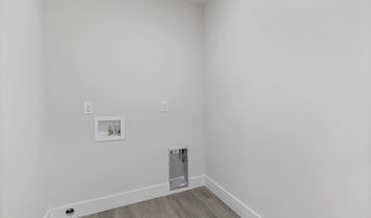 2008 Green Acres Dr, Adrian, MI 49221