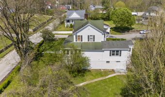 90 Grand Ave, Beattyville, KY 41311