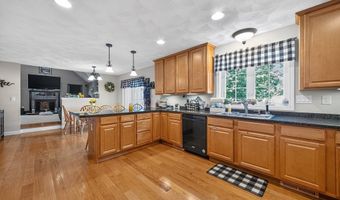 40 Adelman Rd, Billerica, MA 01821