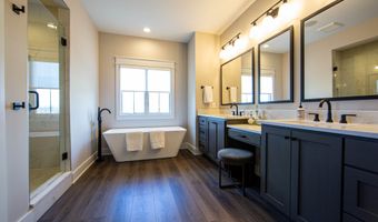 3899 Chapel Hill Ct, Bargersville, IN 46106