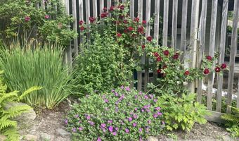 38 Union St, Belfast, ME 04915