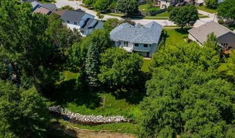 4518 Hemingway Dr, Ames, IA 50014