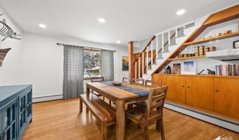 8024 Wisteria St, Anchorage, AK 99502