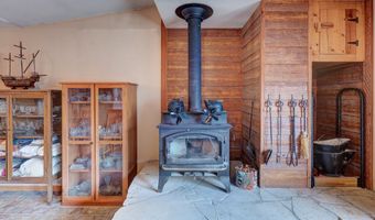 30049 Sunnyside Ct, Arkansas City, KS 67005