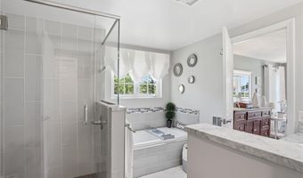 24 Pond Ct 24A, North Providence, RI 02904