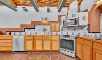 51 Atalaya Rd, Arroyo Hondo, NM 87513
