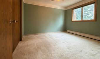 2023 Kavaney Dr N, Bismarck, ND 58501