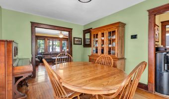 497 Maple Ave, Cheshire, CT 06410