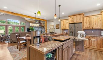 1029 Sun Valley Dr, Careywood, ID 83809