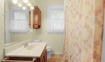 2408 Edwards St, Alton, IL 62002