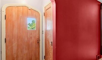 421 W College St, Aurora, MO 65605