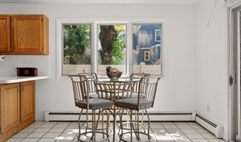 126 W 33RD St, Bayonne, NJ 07002