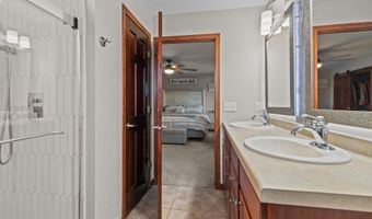 4027 E GLORY Ln, Appleton, WI 54913