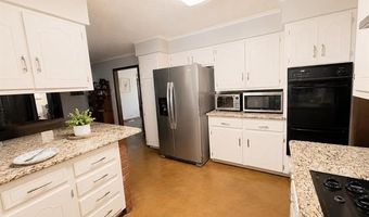 824 Virginia Ln, Ardmore, OK 73401