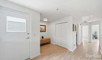 643 Raphael Pl, Charlotte, NC 28205