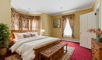221 Franklin St, Alburtis, PA 18011
