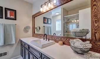 27 Apple Orchard Ln, Lake Wylie, SC 29710